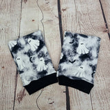 Grey ghost fingerless gloves