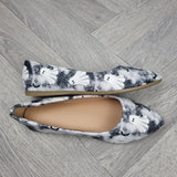 Grey Ghost women dolly pumps